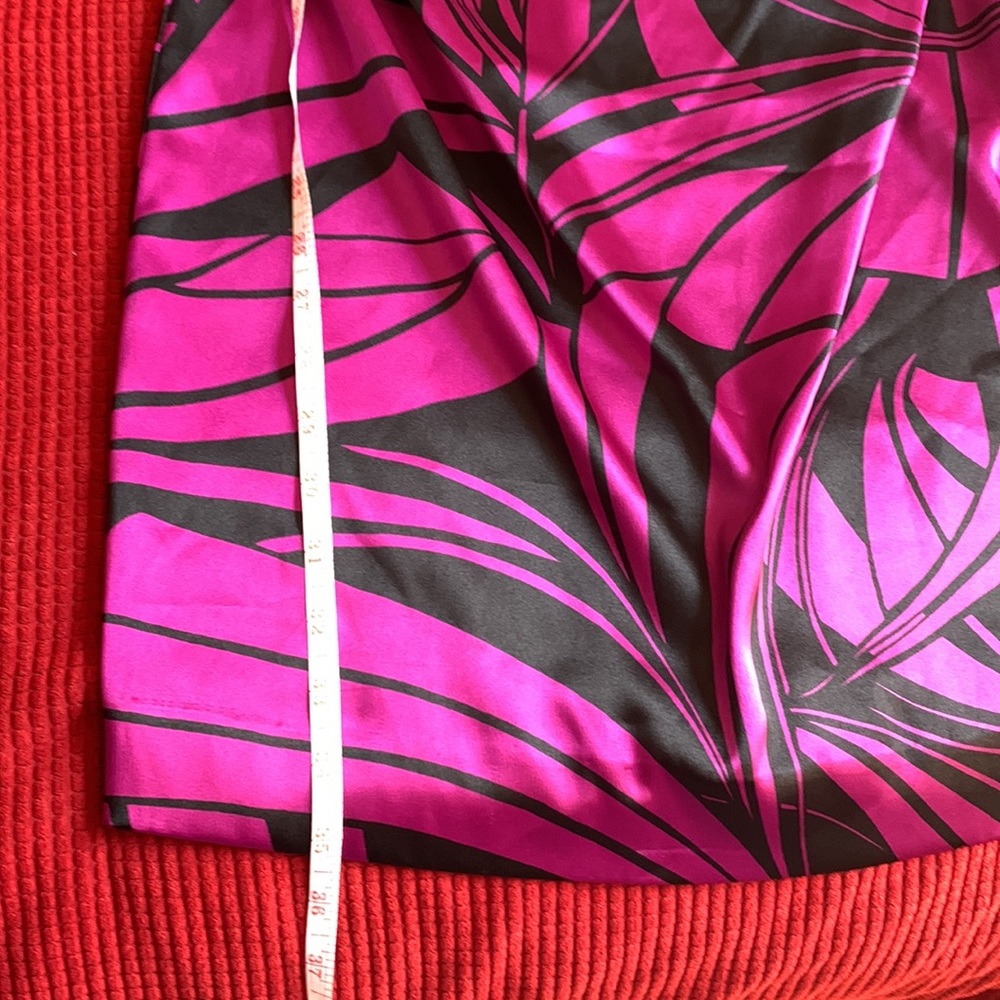 MAGGY LONDON MINI DRESS - Picture 8 of 8